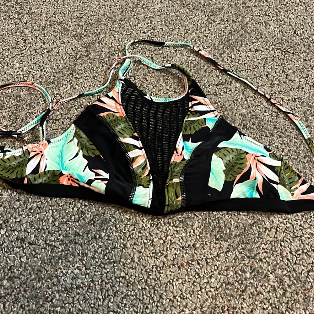 High neck mesh detail swim top